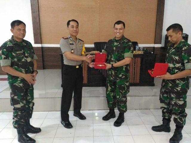 Danrem161/Wira Sakti : TNI-Pori Harus Solid Dan Bekerja Bersama-sama
